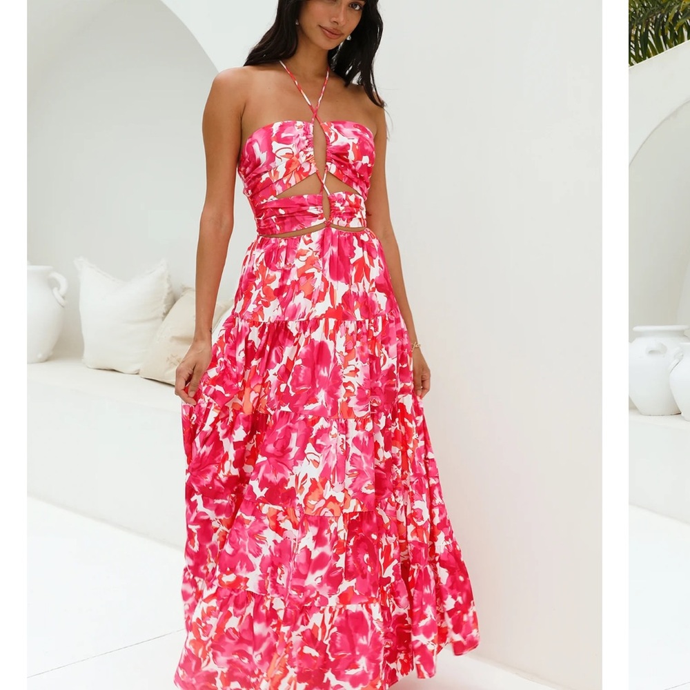 Fortunate One Enrichment Halter Maxi Dress - M